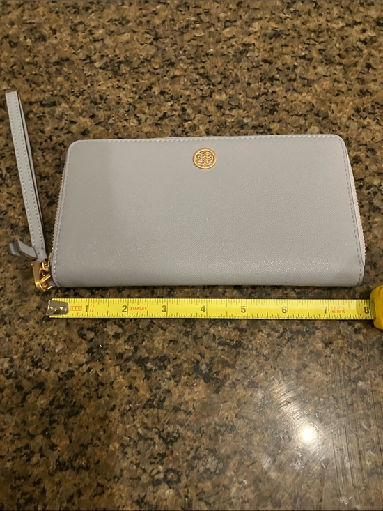 Tory Burch Handbags - Tory Burch Robinson Zip Continental Wallet in Gray Blue